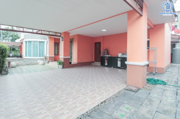 *****บ้านเดี่ยวมือสองนนทบุรี ทำเลโซนเมือง! แบรนด์ แสนสิริ* ม.บุราสิริ สนามบินน้ำ บ้านต่อเติมพร้อมอยู่ บนเนื้อที่ 112 ตร.ว. ฟังก์ชั่น 7 ห้องนอน 7 ห้องน้ำ 4 ที่จอด ภายในกว้างขวางเแบ่งเป็นสัดส่วน แถมฟรี !! เครื่องปรับอากาศ 10 เครื่อง, เครื่องทำน้ำอุ่น 5 เครื่อง บิ้วท์อินท์จัดเต็มทั้งหลัง! บนสุดยอดทำเลทอง ใกล้เซ็นทรัลรัตนาธิเบศร์ และ MRT สายสีม่วง "สถานีแยกนนทบุรี1"